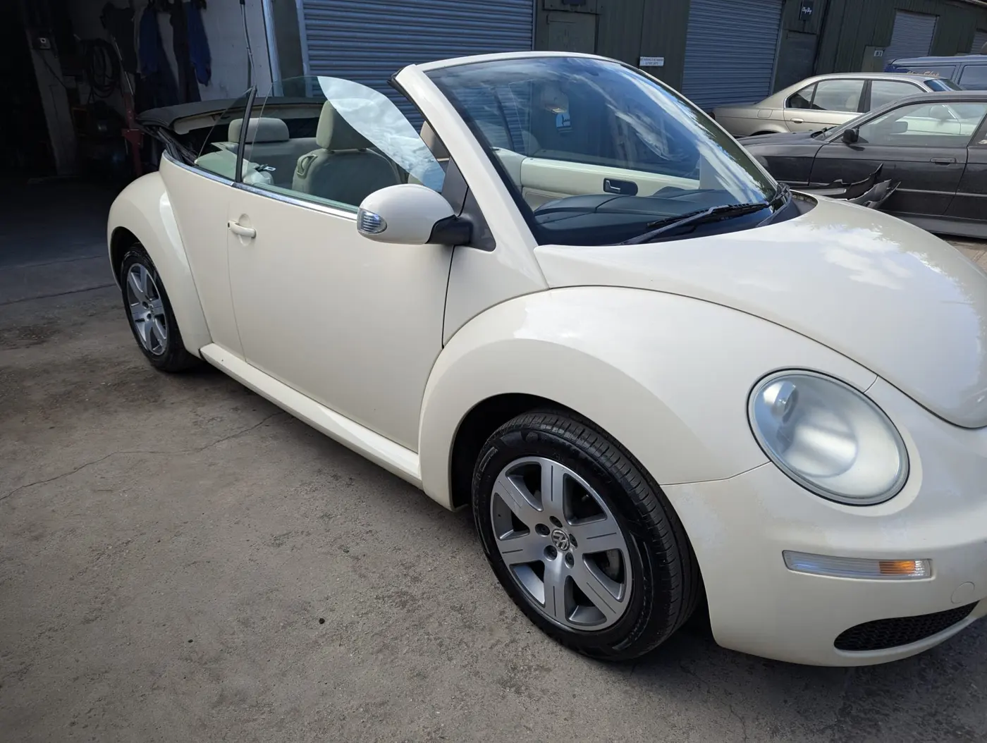 VW Beetle with refurbished wheels refitted at WK Detailing, Stratford-upon-Avon